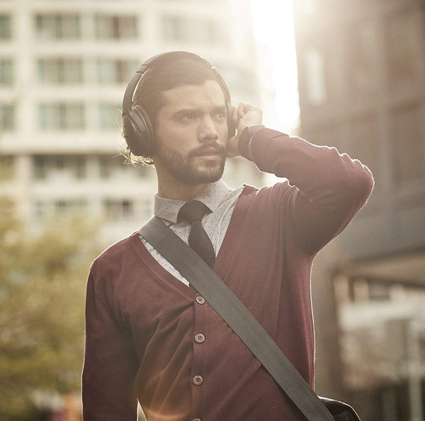 Bose QuietComfort 35 II Wireless Bluetooth Headphones, Noise-Cancelling,