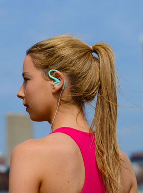Exercise, Music and Headphones: Tips and Trends for Women When Working Out