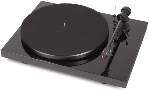 Pro-Ject Debut Carbon DC Turntable with Ortofon 2M Red Cartridge (Piano Black)